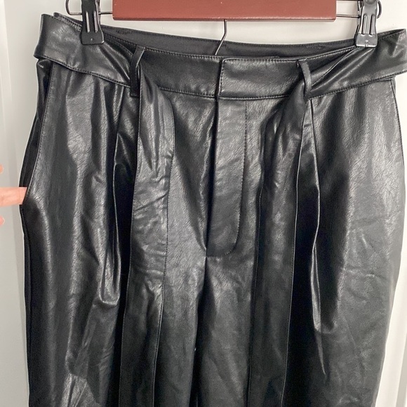 NWT Express Black Faux Leather Super High Rise Belted Ankle Pants - Picture 5 of 10